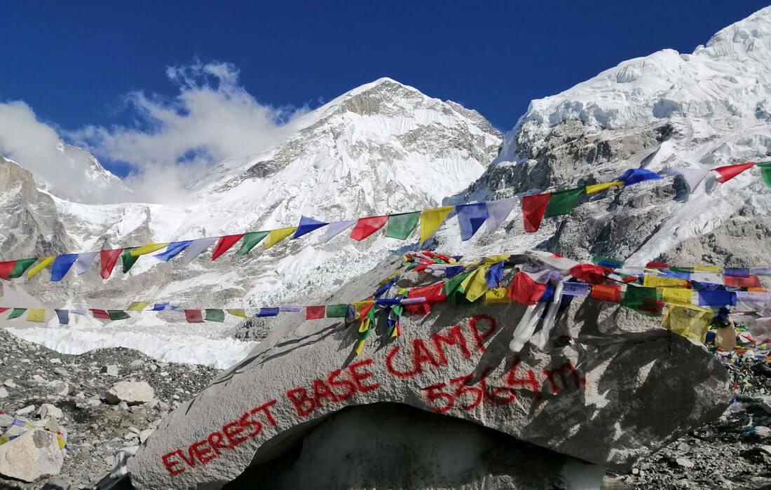 trekking to Everest base camp without a guide or porter ?